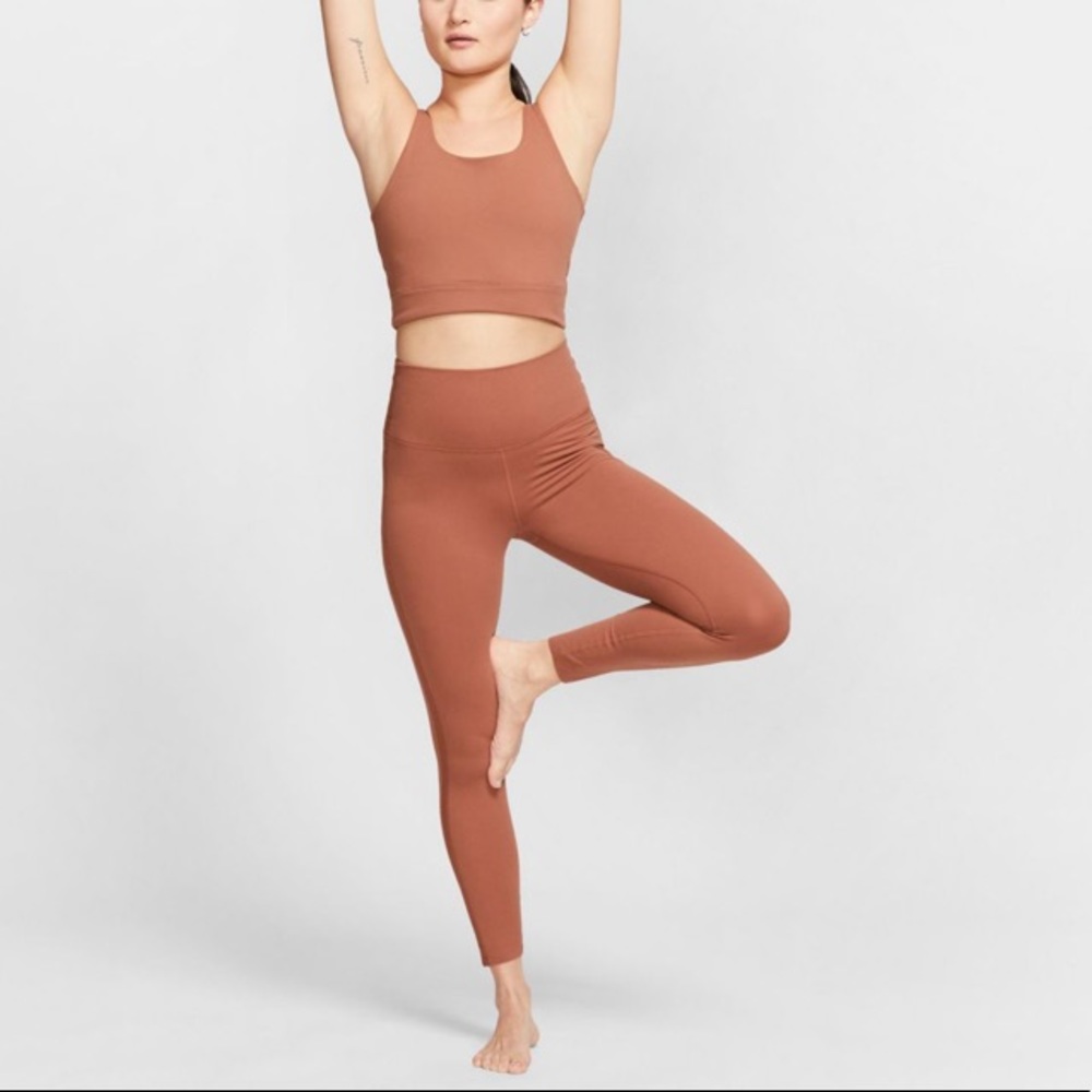 Nike Women's Yoga Luxe 7/8 Tights and top bra